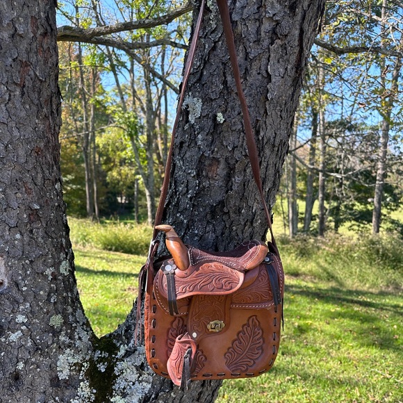 Retro Genuine Leather Saddle Bag
